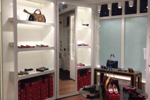 Roger Vivier Luxury Retail Outlet Bicester Image 1